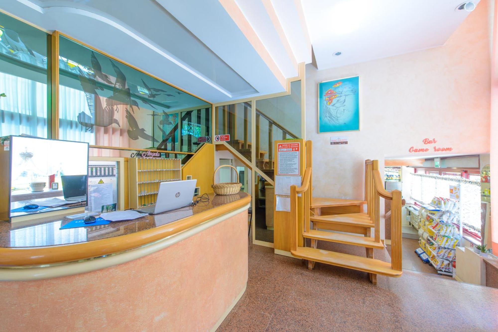 Hotel Colorado Римини Экстерьер фото
