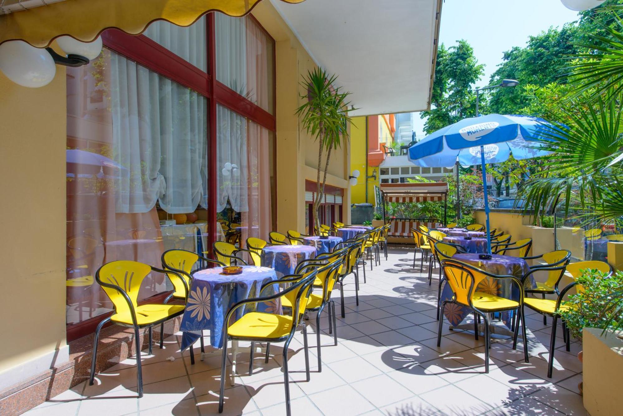 Hotel Colorado Римини Экстерьер фото